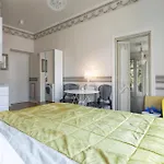 Apartments With Private Balcony In Smichov By Prague Days